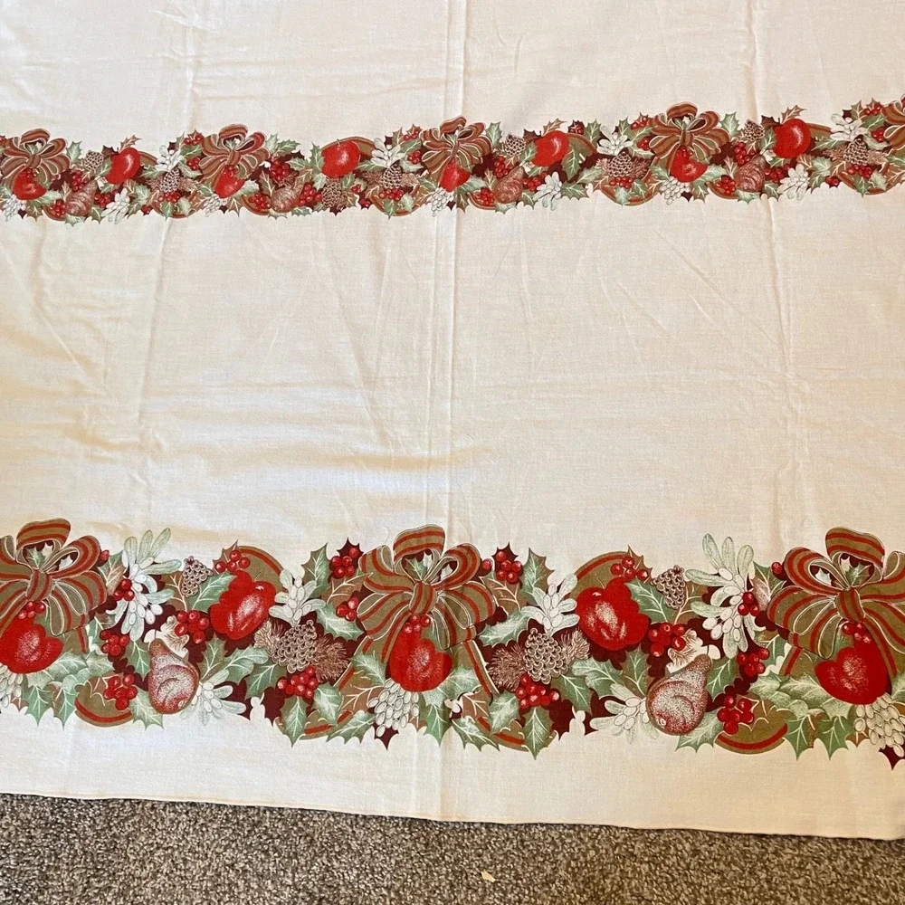 Vintage 50s Christmas Holiday Fruit Bow Holly Leaf Candy Cane Tablecloth‎ 60x96